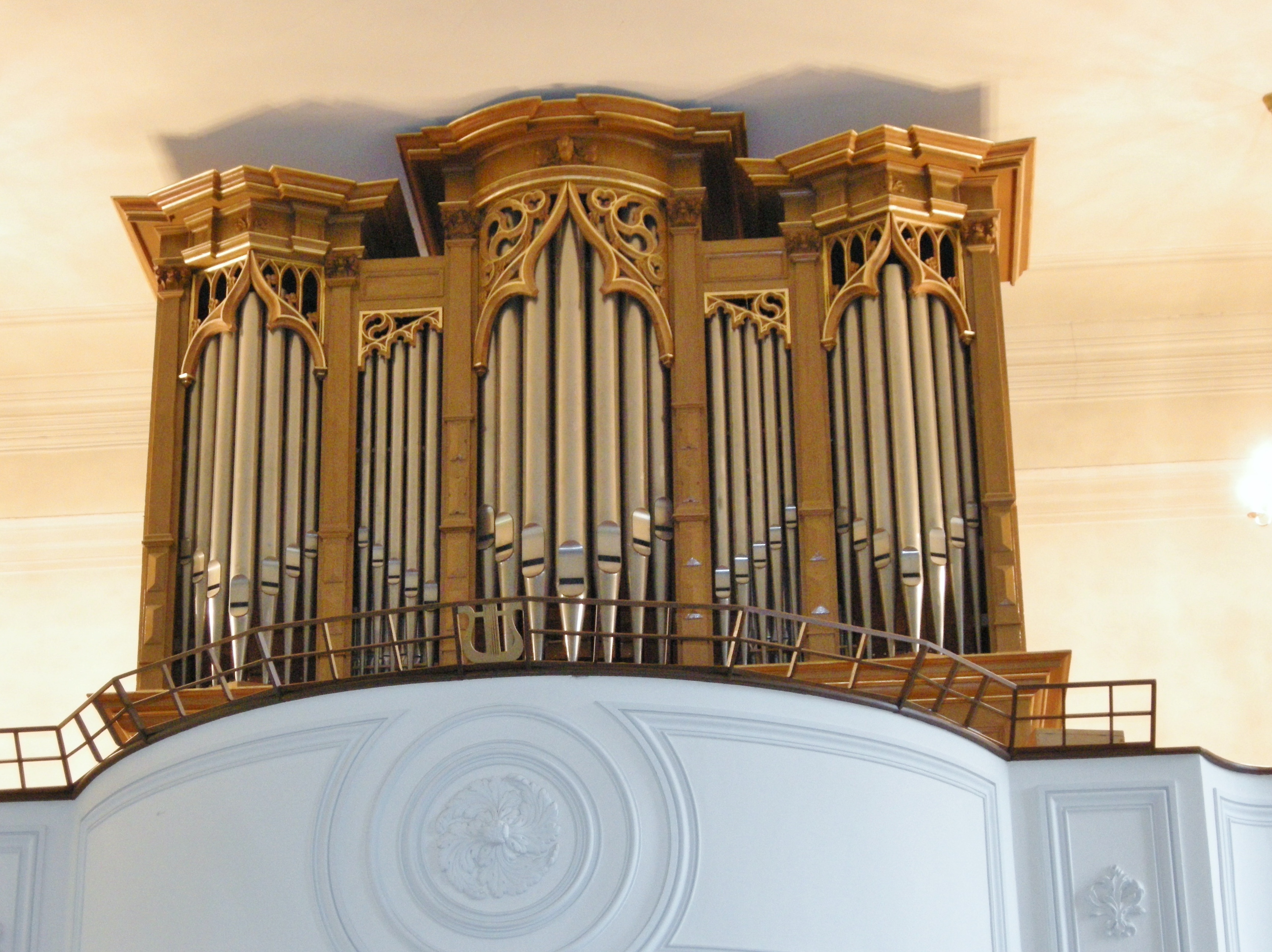photo de l'orgue de Courchapoix